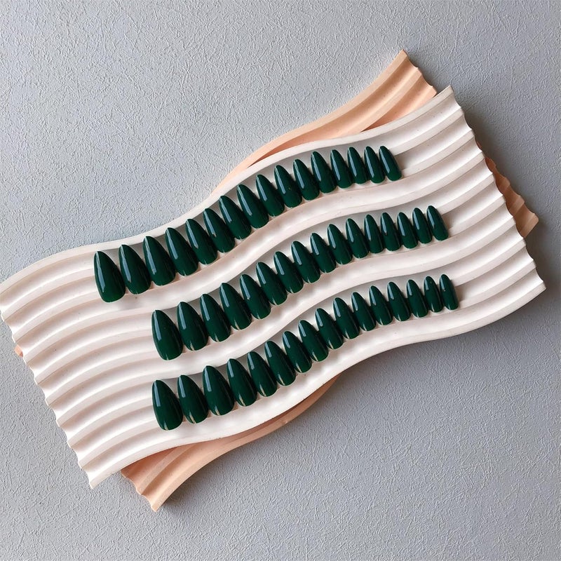 KQueenest 48 Pcs Almond Press on Nails Medium Length, Emerald Green Fake Nails Press on, Solid Color Stiletto Glue on Nails Medium, Gel Stick on Nails for Women Winter Wear - Image 4